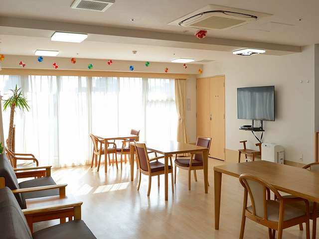 プレザンメゾン塚口　ラウンジ