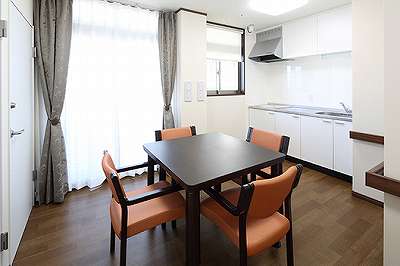 エイジフリーハウス茨木総持寺 2F談話室