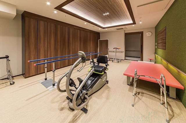 アズハイム城東公園　機能訓練室