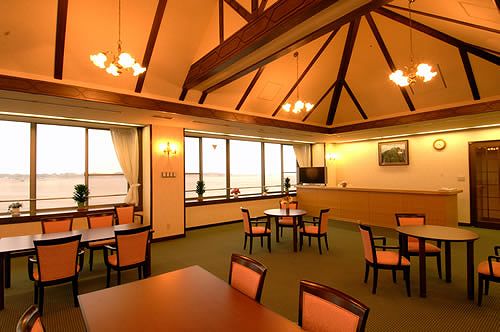 ケアパレス・ナヴァーレ　食堂