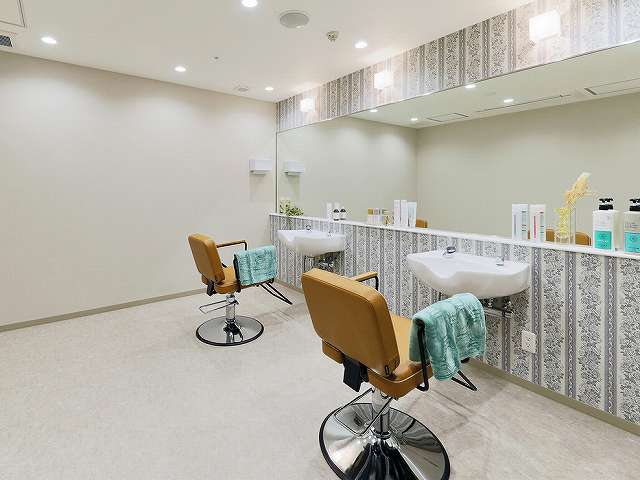 プレザンメゾン神戸ジェームス山　理美容室