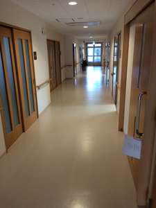 悠々の杜石打　廊下