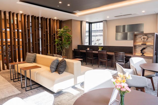 SOMPOケア ラヴィーレレジデンス博多住吉　エントランスホール