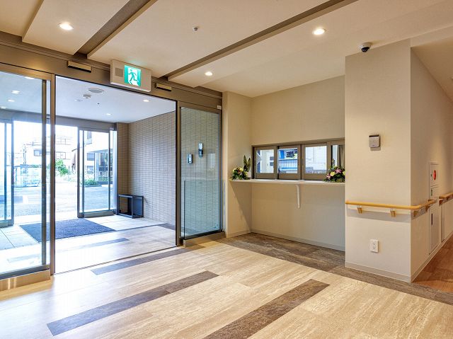 プレザンメゾン篠崎　エントランス内