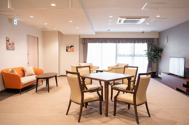 SOMPOケア ラヴィーレ平和大通り　4F共用部