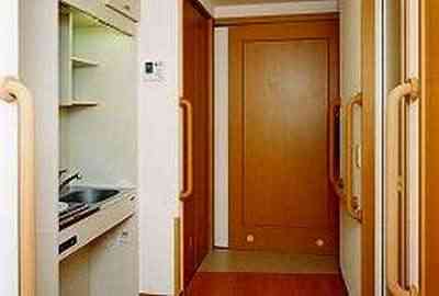 そんぽの家鶴見徳庵　居室玄関