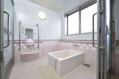 ココファン高屋　浴室